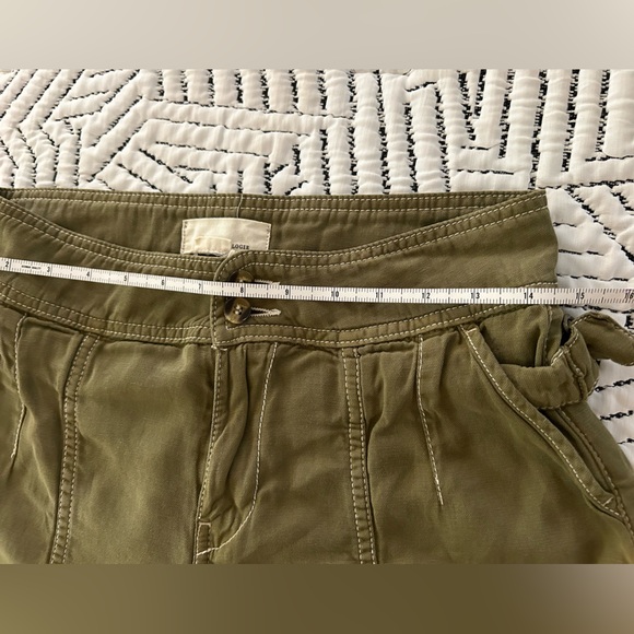 By Anthropologie Women’s Cargo Pants Size 2 - Picture 4 of 7
